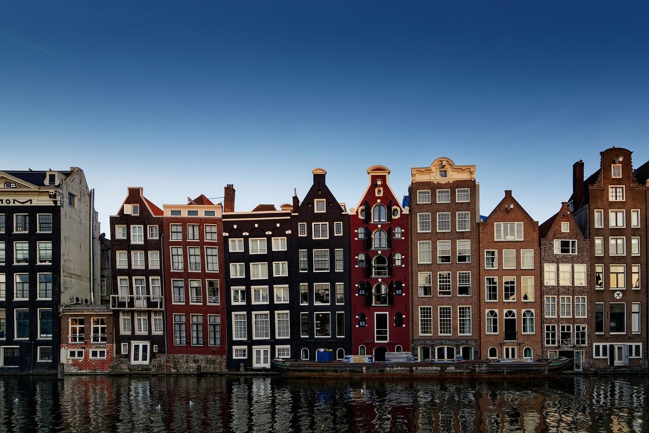 Exploring Amsterdam's Historic Canals and Iconic Neighborhoods