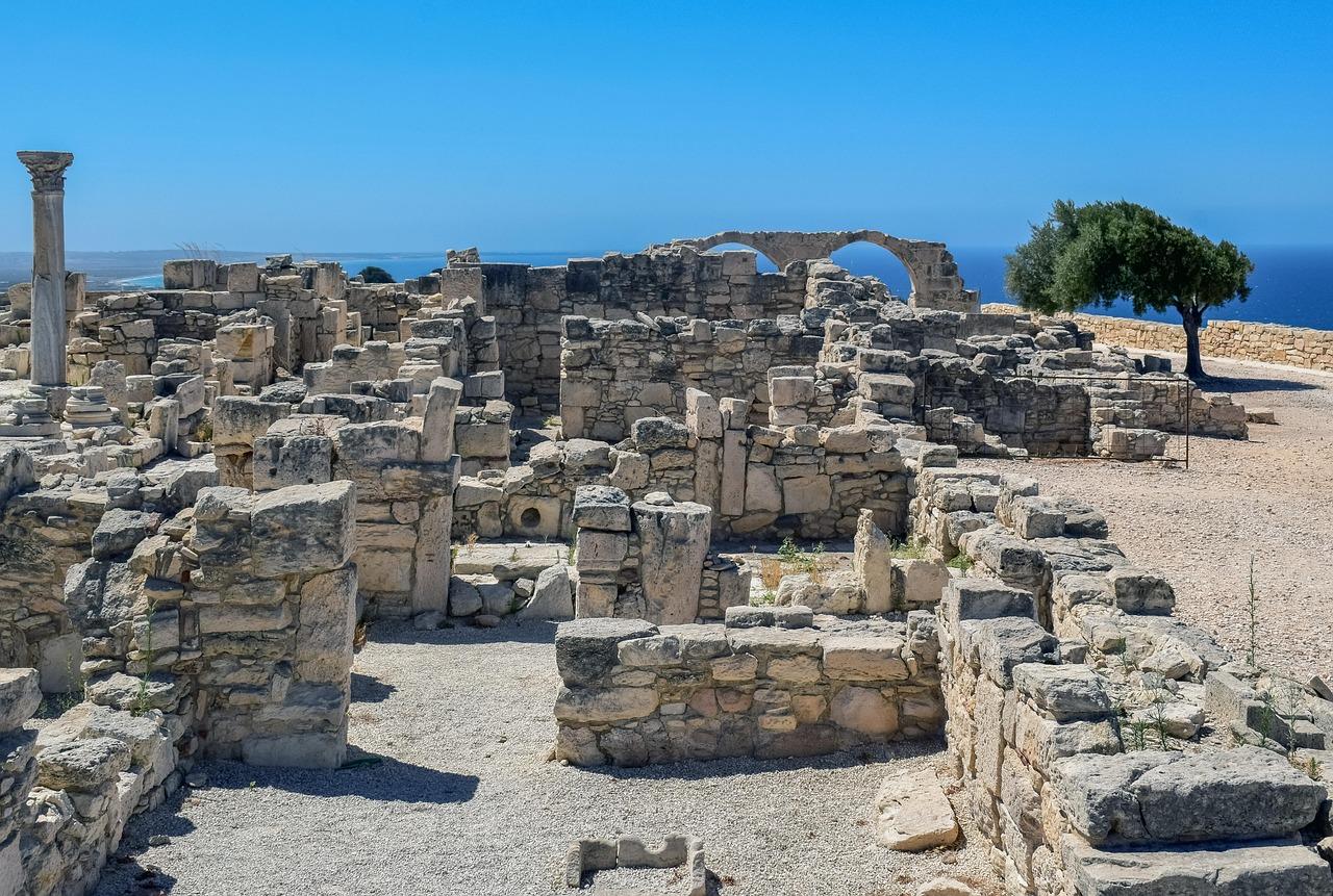 Discovering Historical Wonders Through Iconic Ancient Greek Sites