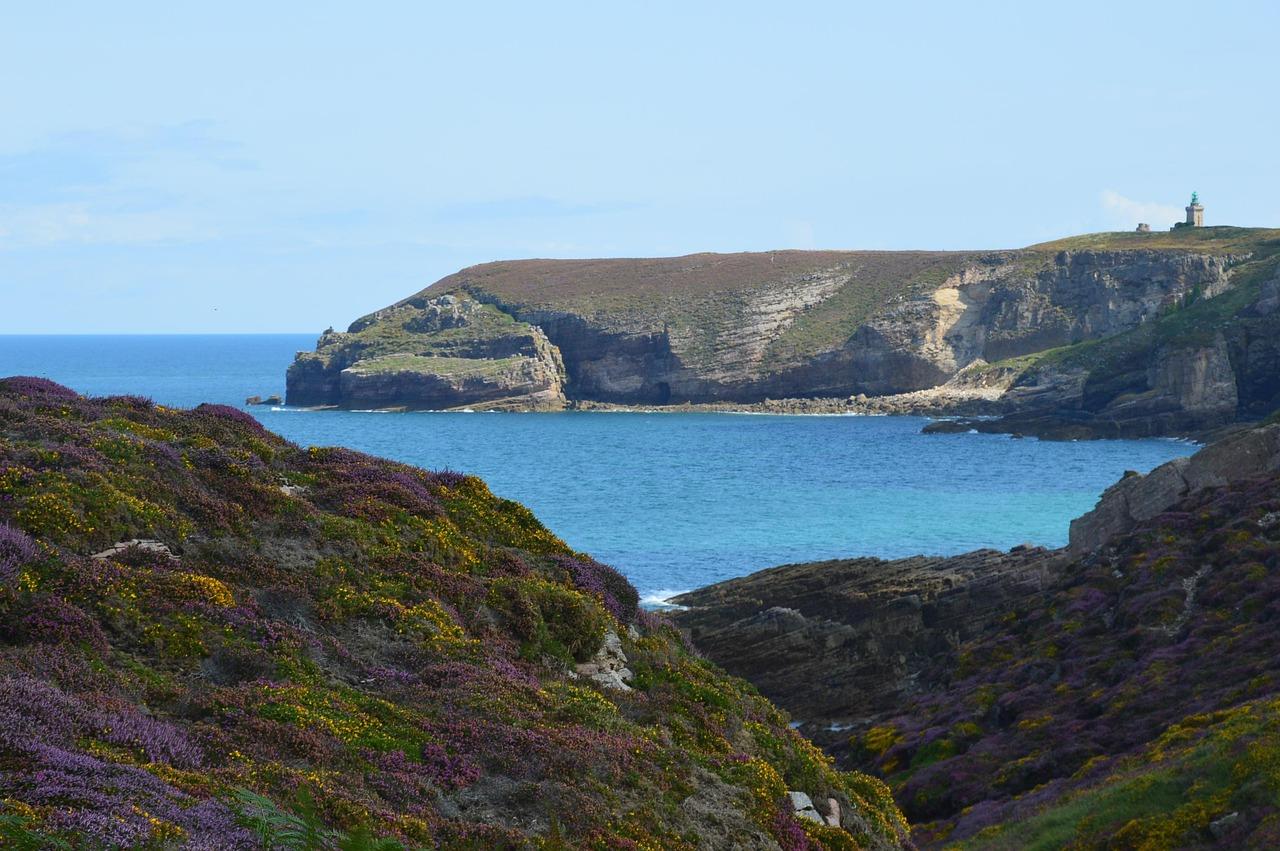 Exploring Brittany's Scenic Coastlines with Warm Recommendations